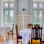 Chateau Optical Center Hotel *