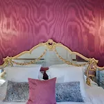 Chateau Optical Center Hotel